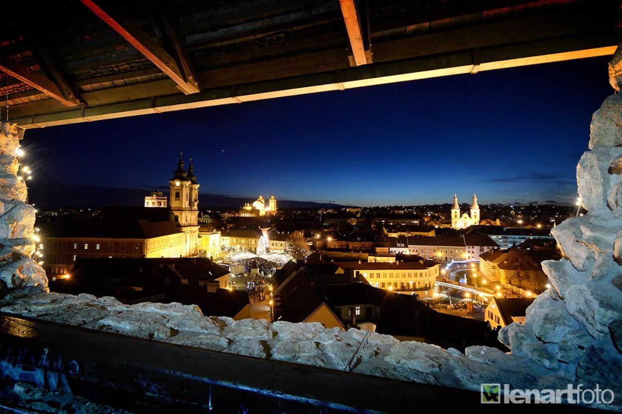 Netta Apartman Eger Esterno foto